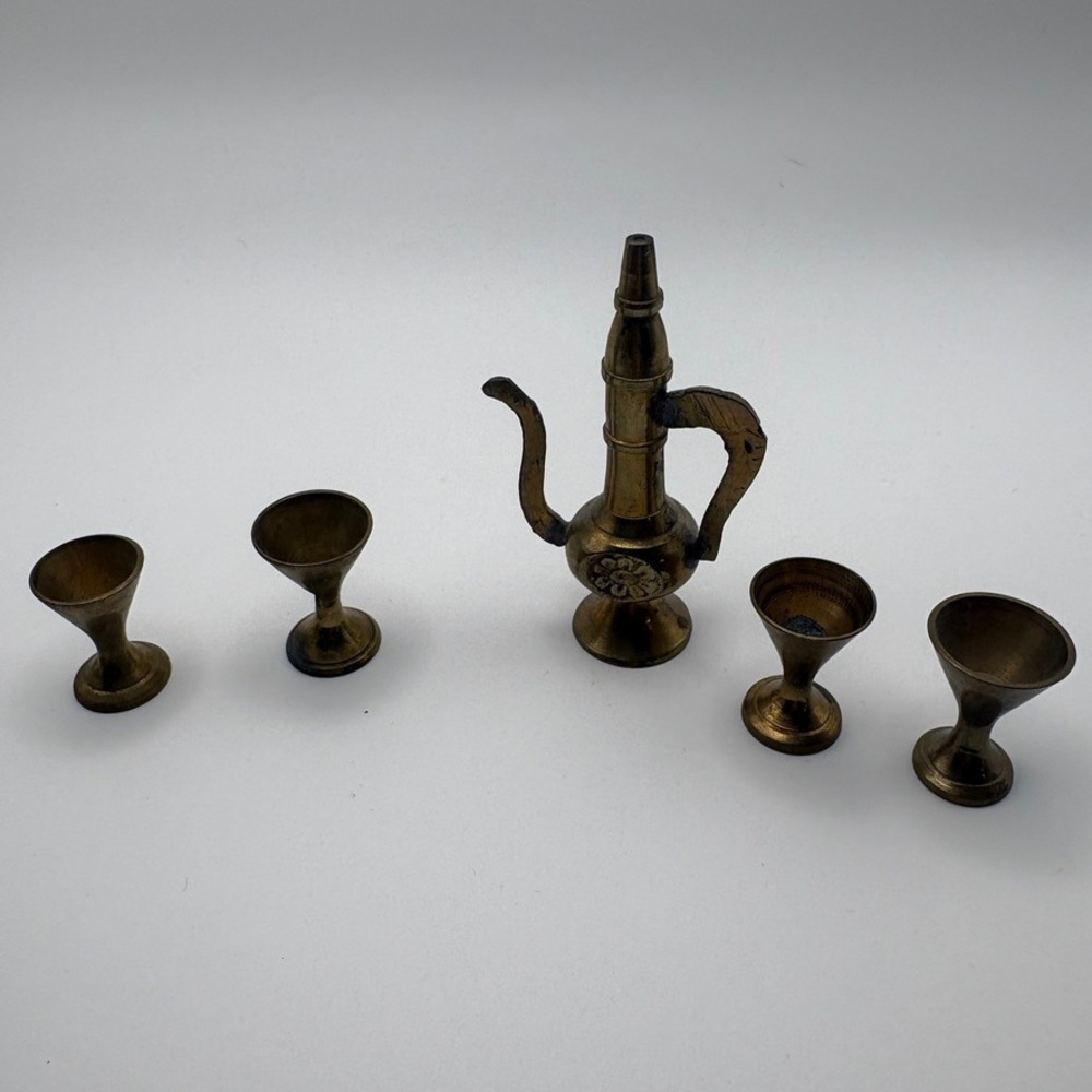 Vintage Miniature Brass Tea Coffee Set Table 4 Chairs Teapot 4 Cups Dollhouse - Picture 11 of 16